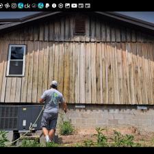 Pressure-and-soft-washing-exterior-houses-by-MR-Mikes-Professional-Painting-Services-in-Louisville-ky 2